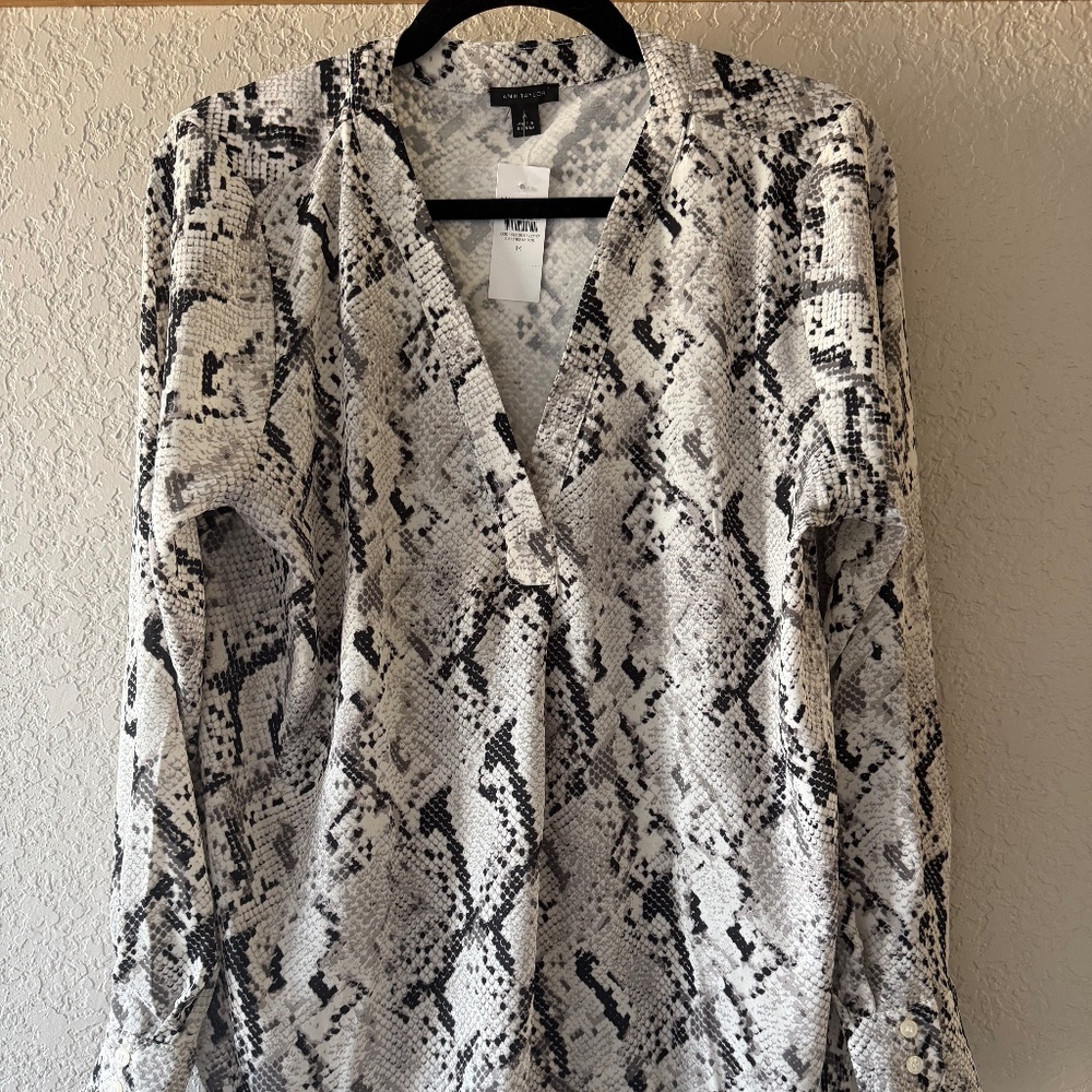 Ann Taylor Blouse Medium